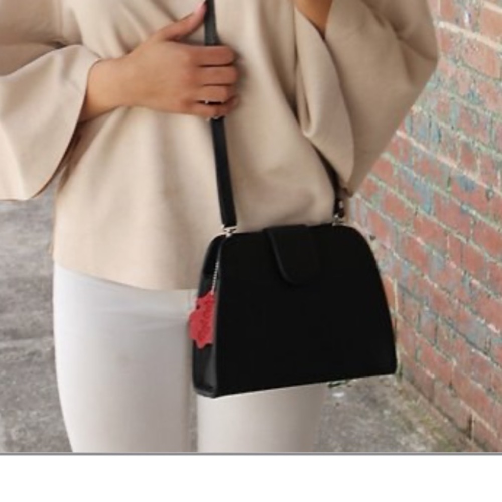 Fine Italian leather Bag